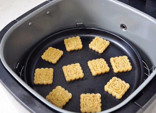 Enjoyable snack: walnut biscuits