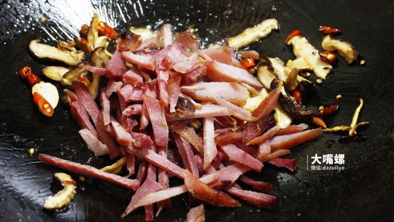 Dry-fried Haohuan snail noodles丨Big mouth snail