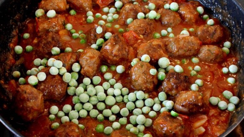 Beef Meatball Risotto with Tomato Sauce