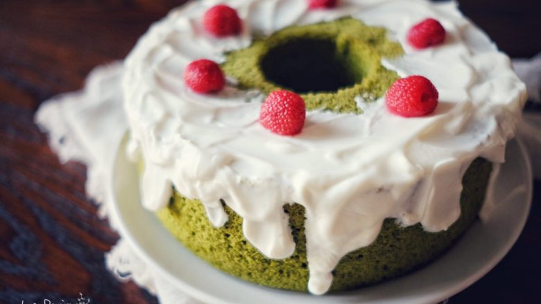 Hollow Matcha Chiffon Cake