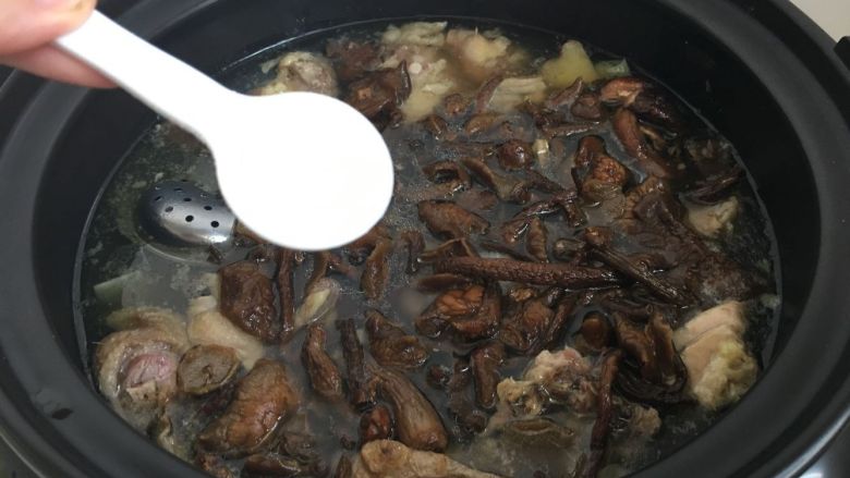 [Tuji Mountain Mushroom Soup] Mountain delicacies and game, replenishing qi and deficiency, and getting rid of fatigue 