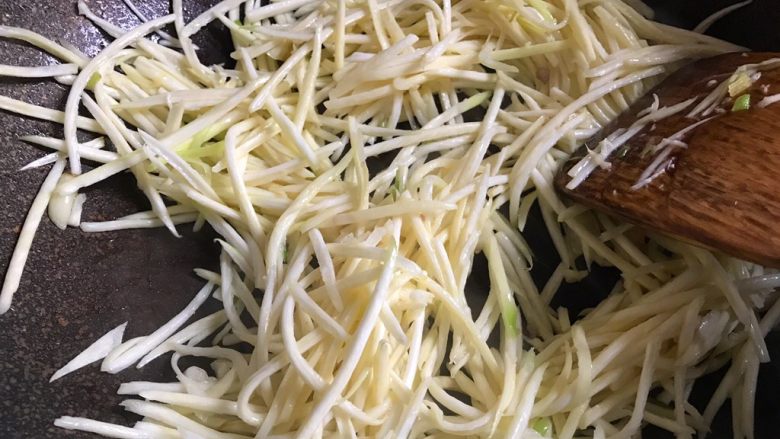 Stir-fried Shredded Pork with Wild Wild Rice