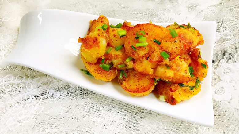 Spicy and fragrant cumin potatoes