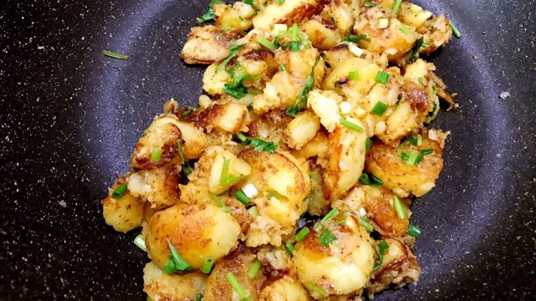 Spicy and fragrant cumin potatoes