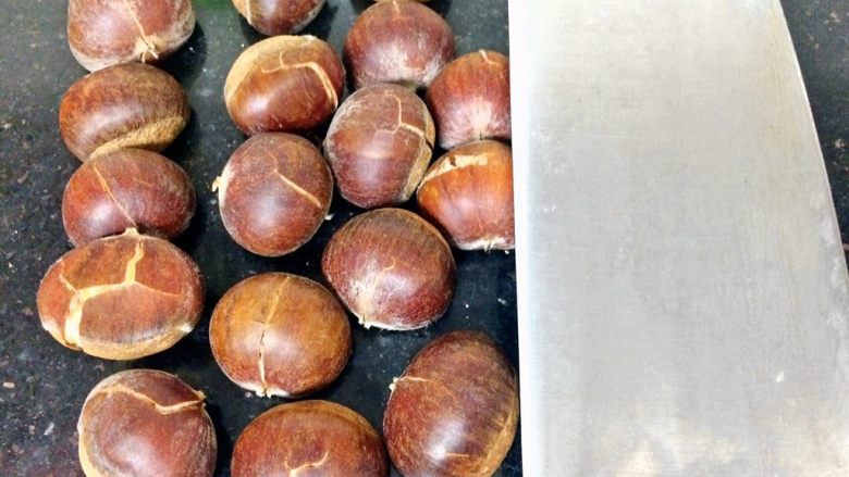 Roasted chestnuts with sugar