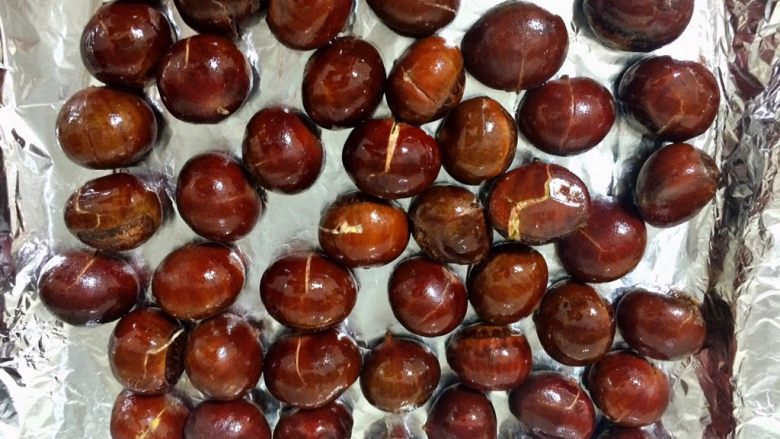 Roasted chestnuts with sugar