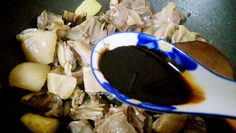 Preserved Duck Stewed with Radish