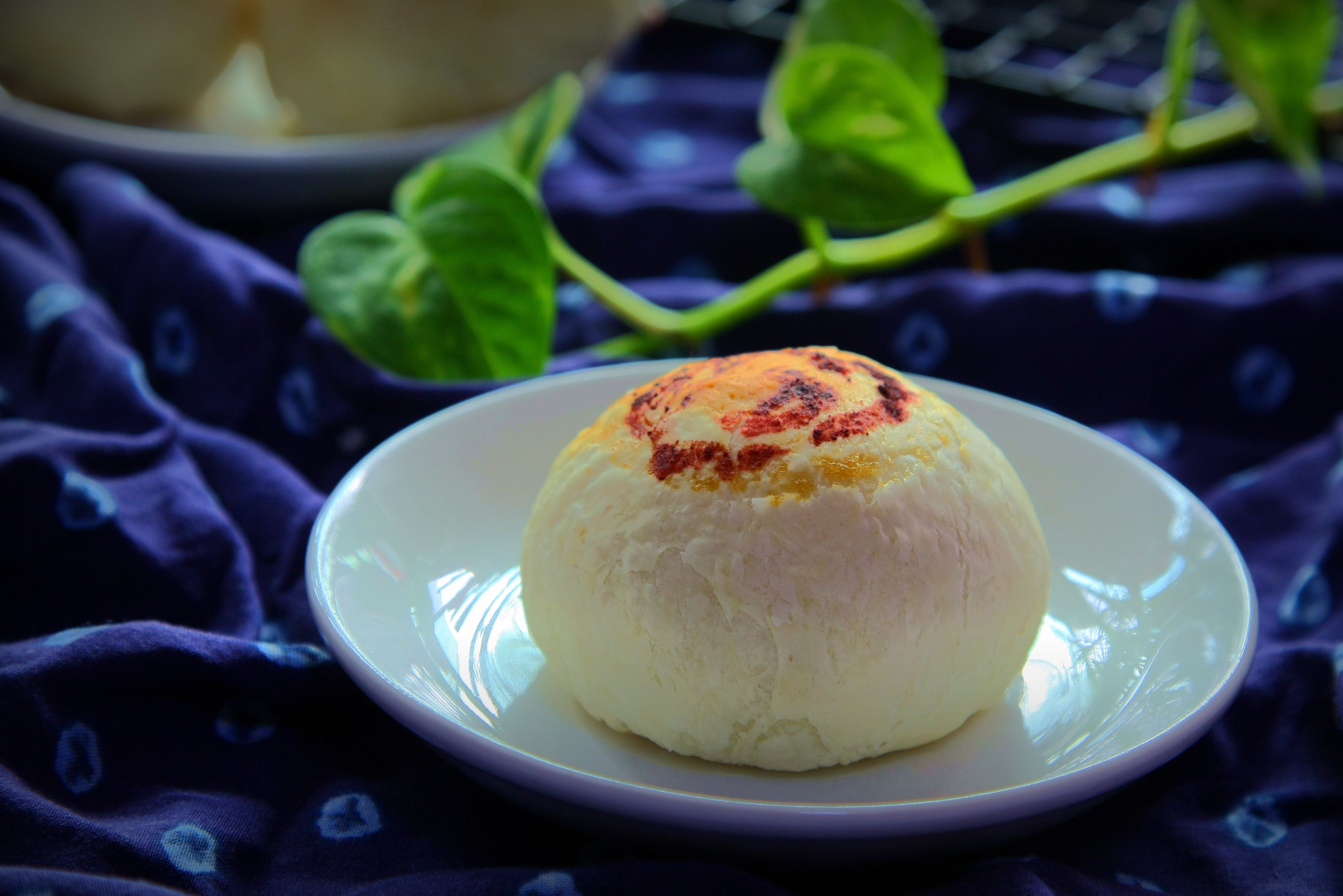 Food to eat with your hands - curry chicken mooncakes