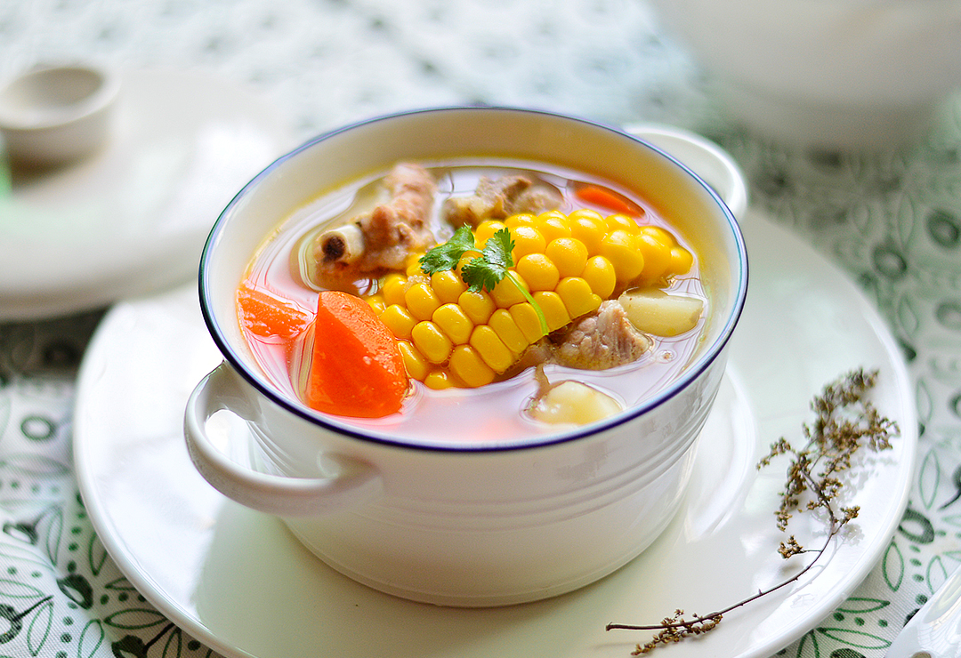 Corn, water chestnuts and pork ribs soup