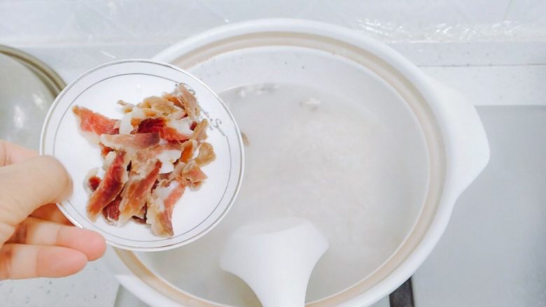 Mushroom, bacon and vegetable porridge