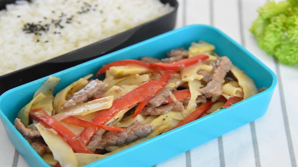 Tender shredded pork paired with fragrant spring bamboo shoots, this is probably the taste of spring