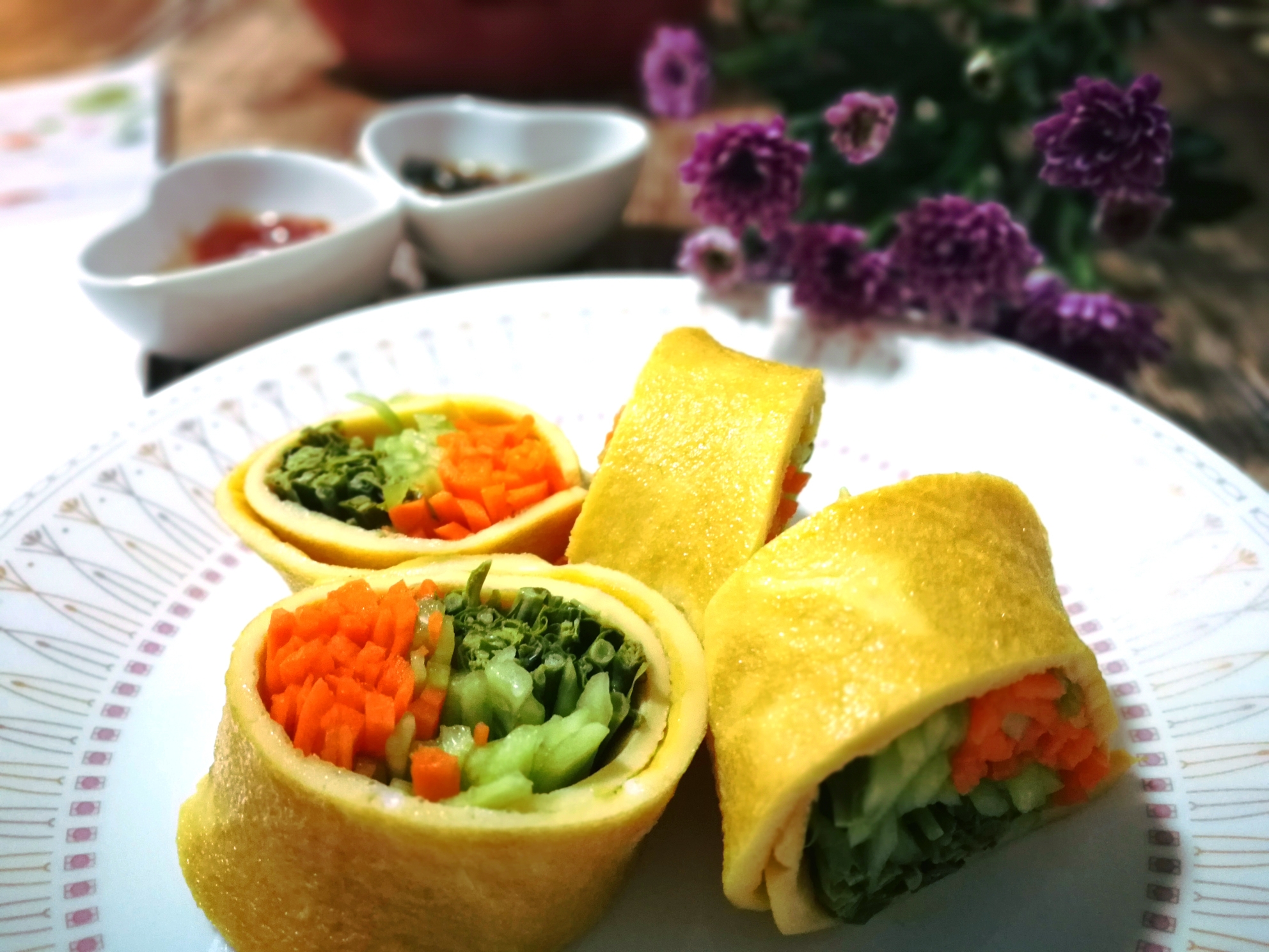 Toon and vegetable egg rolls