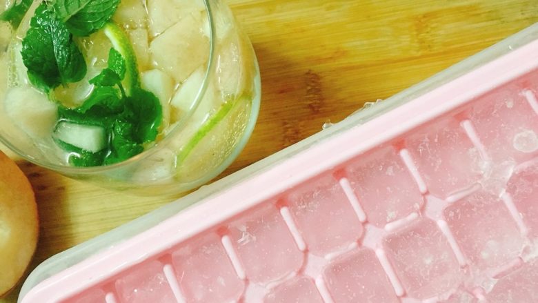 Peach Lime Mint Soda, a little refreshment in summer