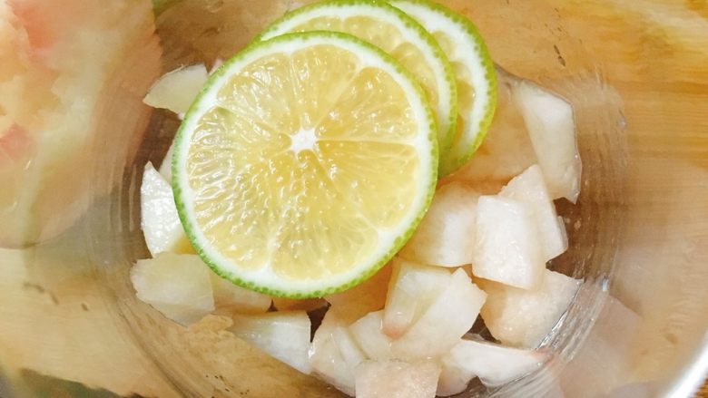 Peach Lime Mint Soda, a little refreshment in summer