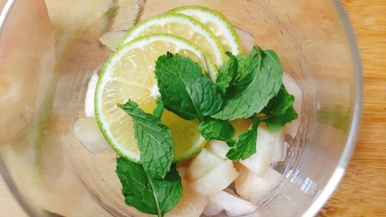 Peach Lime Mint Soda, a little refreshment in summer