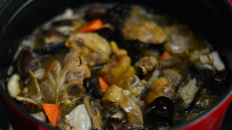 Braised Chicken Legs with Mushrooms