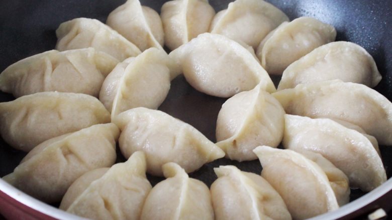 Ten flavors of juicy pork fried dumplings