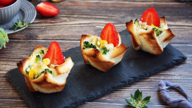 Toast Pizza Cup