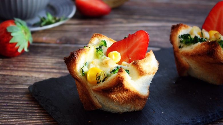 Toast Pizza Cup