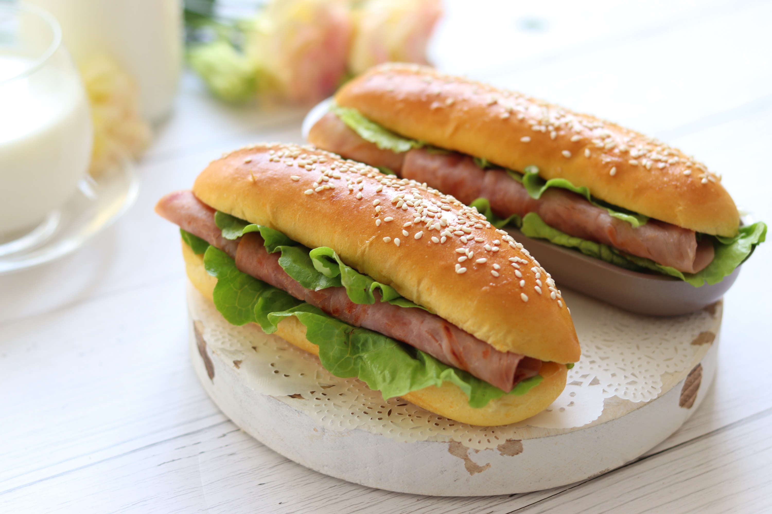 Carrot hot dog buns, a nutritious and delicious breakfast