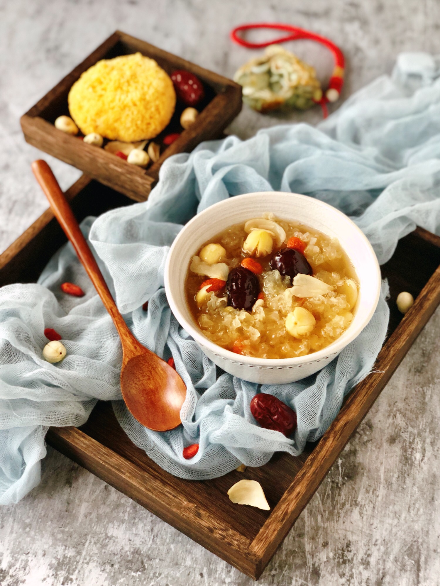 Lily, Red Date, Nuoer and Lotus Seed Soup