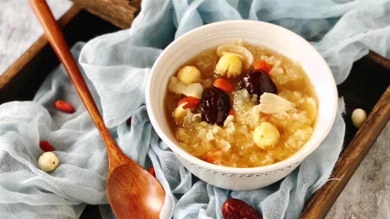 Lily, Red Dates, Nuoer and Lotus Seed Soup