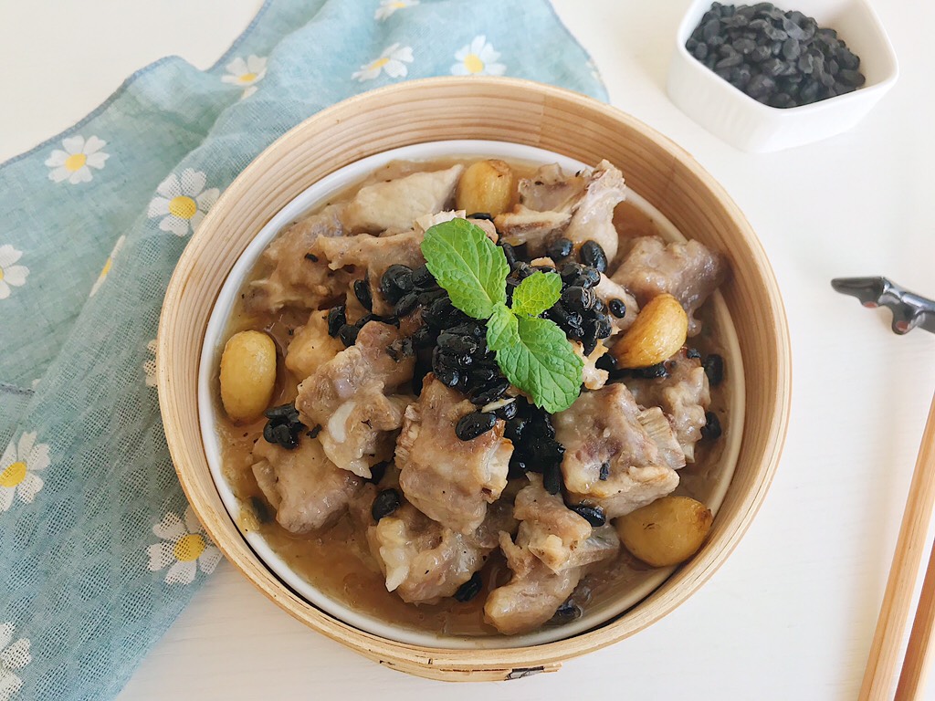 Steamed Pork Ribs with Black Bean Sauce