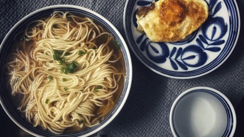 Scallion noodle soup