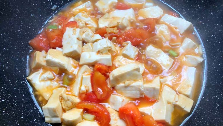 Tomato-roasted tofu