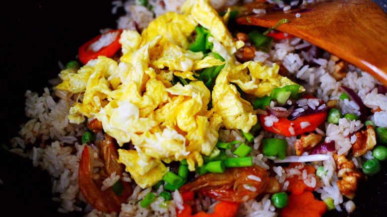 Fried rice with walnuts, dried shrimps, vegetables and eggs