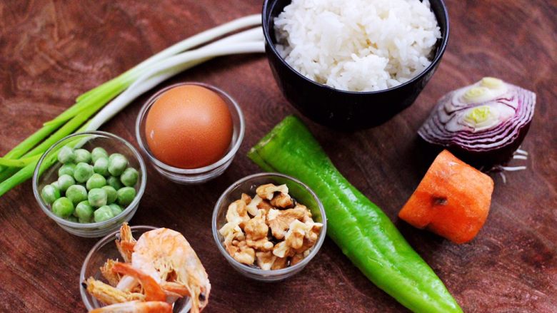 Fried rice with walnuts, dried shrimps, vegetables and eggs