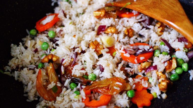 Fried rice with walnuts, dried shrimps, vegetables and eggs