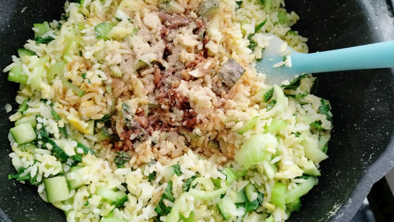 Cucumber, Green Vegetable and Egg Fried Rice