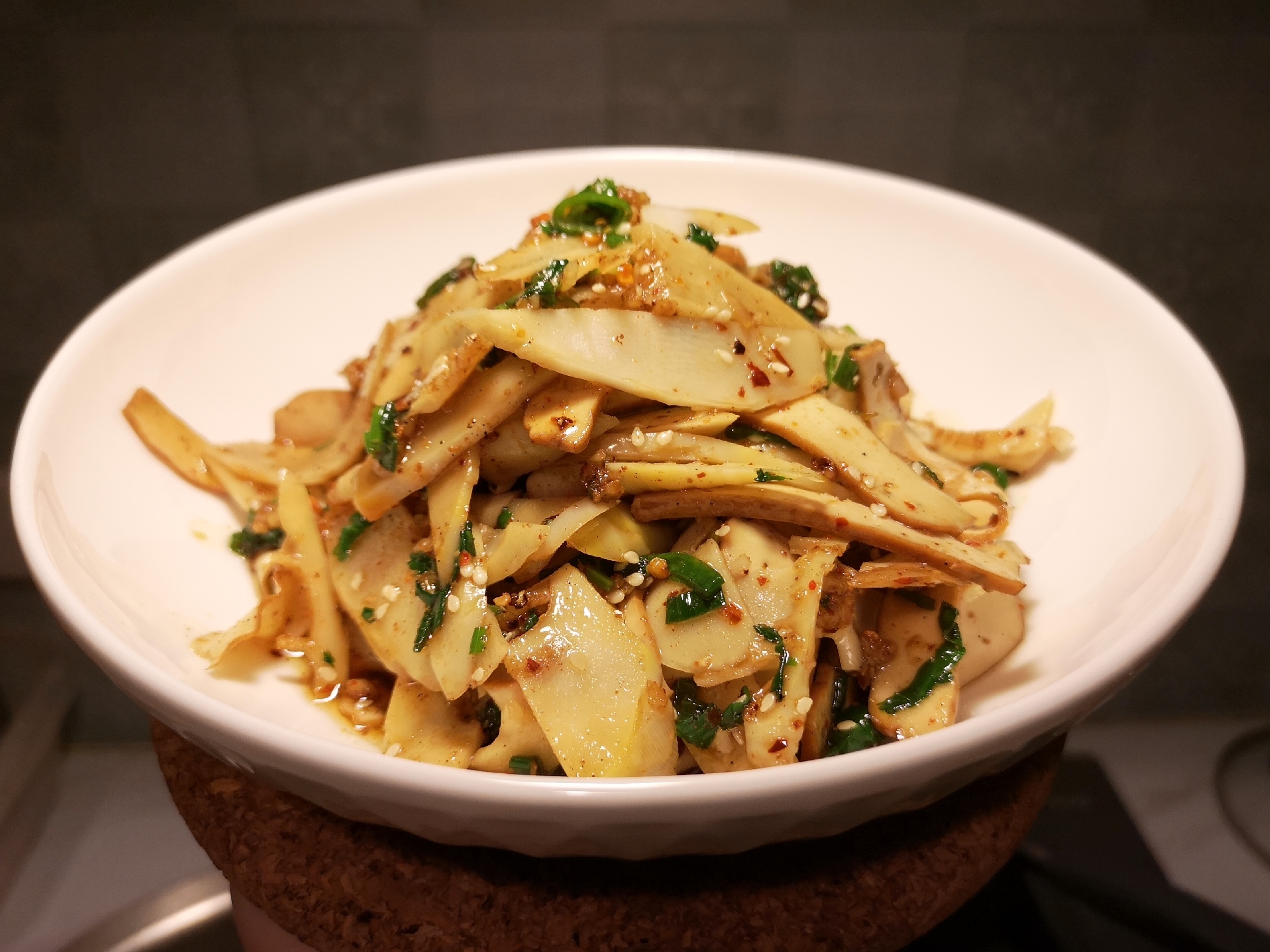 Cold green bamboo shoots and dried tofu