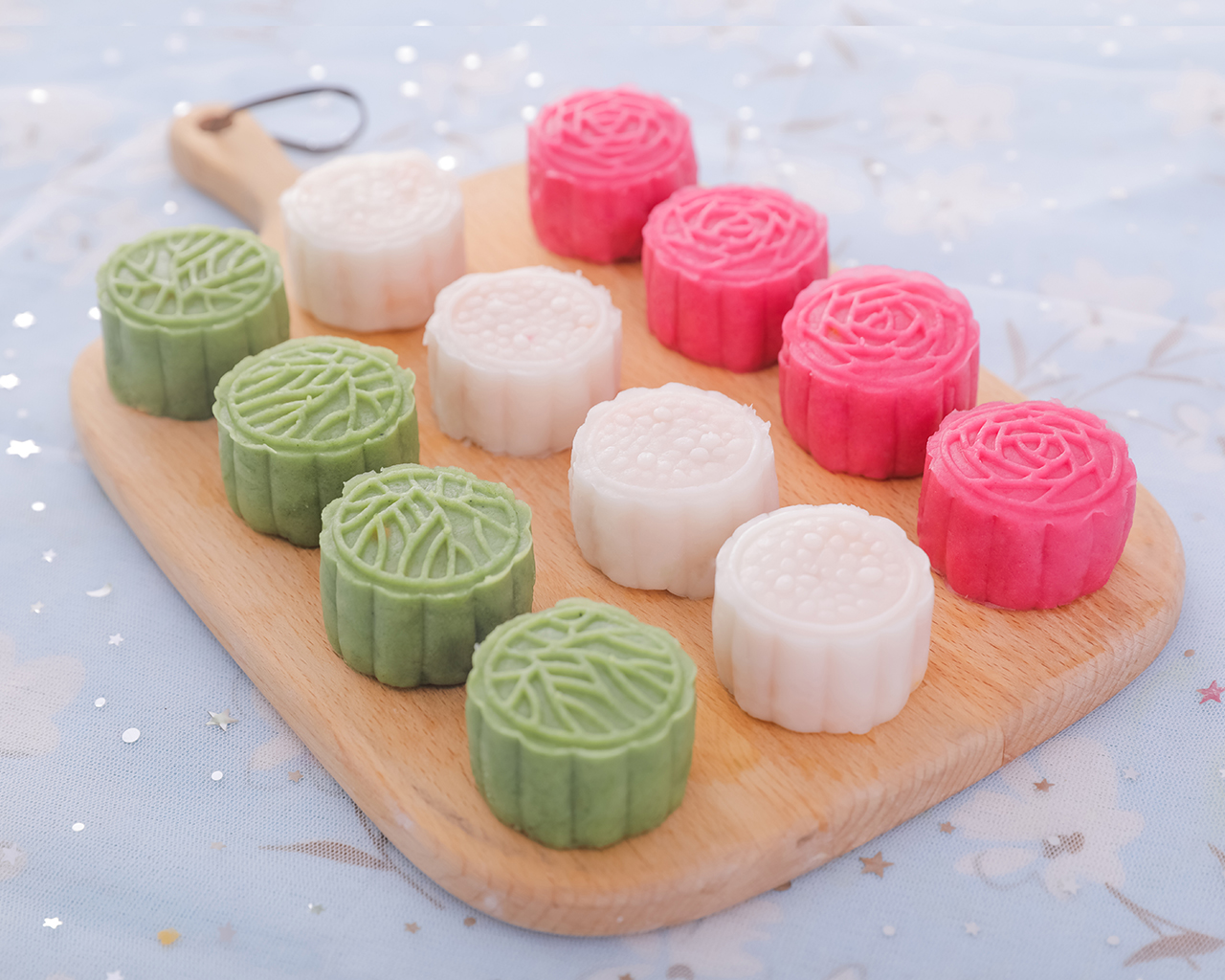 The soft, pink and low-fat snowskin mooncakes satisfy cravings without making you fat!