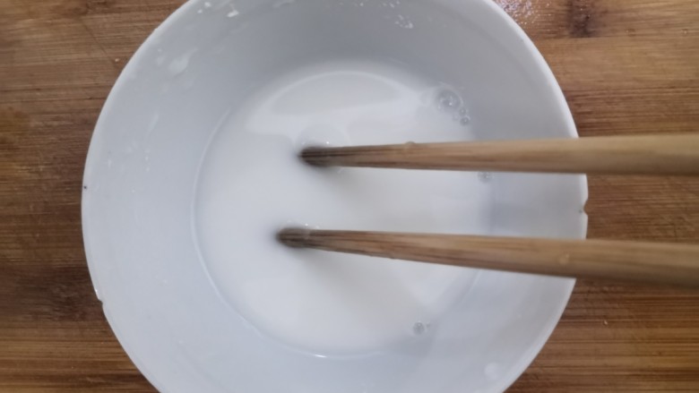 Cucumber and preserved egg soup