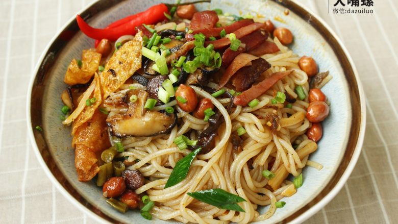 Dry-fried Haohuan snail noodles丨Big mouth snail