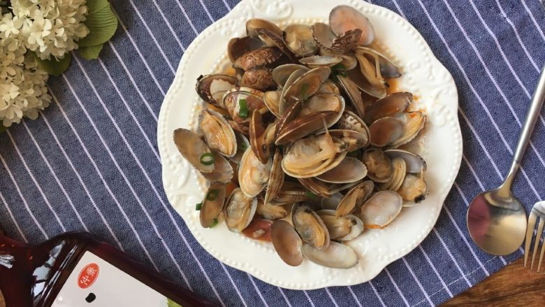 Spicy fried clams: a delicious treat that makes the tongue unable to stop