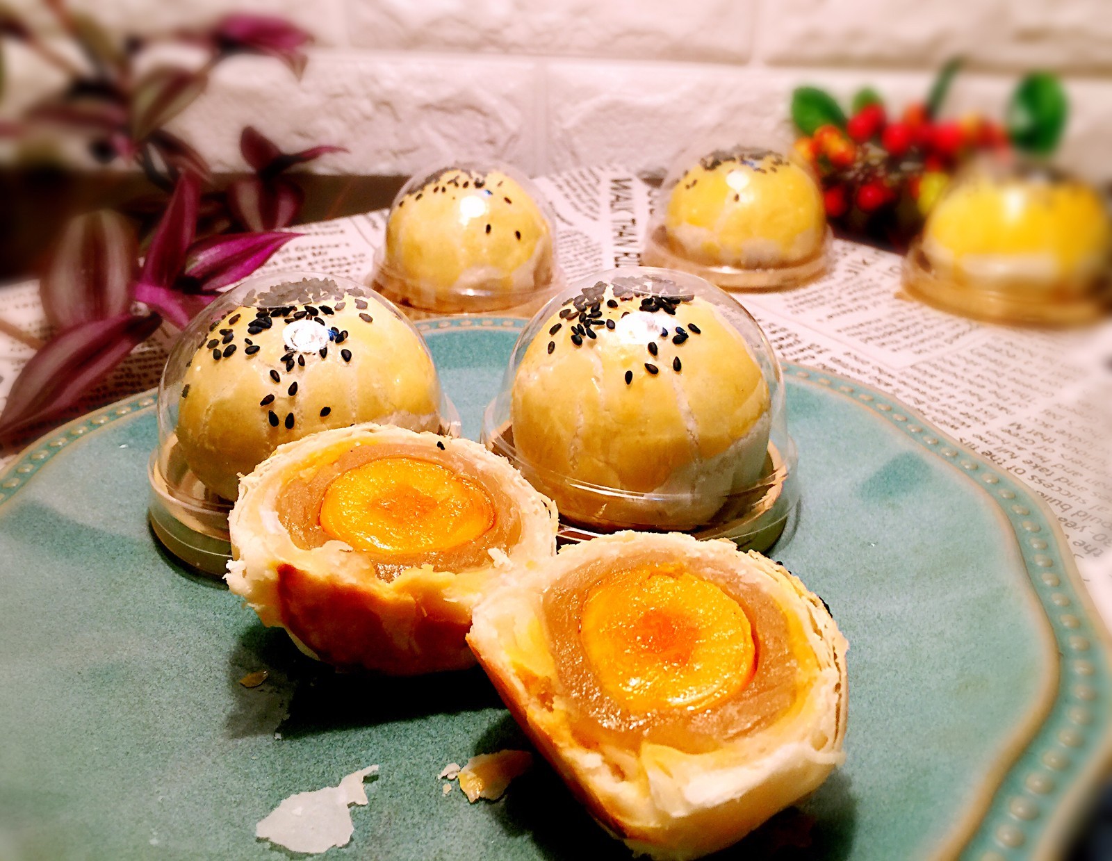 Lotus Paste Egg Yolk Crispy