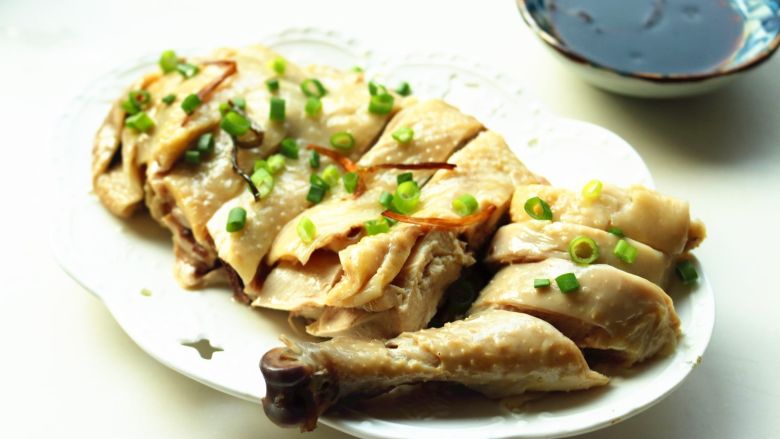 White chopped chicken with scallion oil