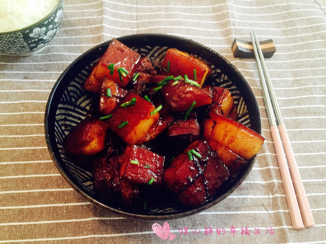 Nourishing Autumn Fat - Braised Yuanbao Pork