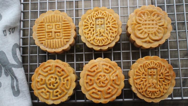 Lotus Paste and Pork Floss Mooncake