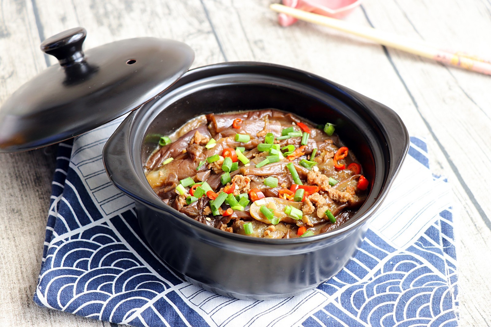 Stewed minced meat and eggplant