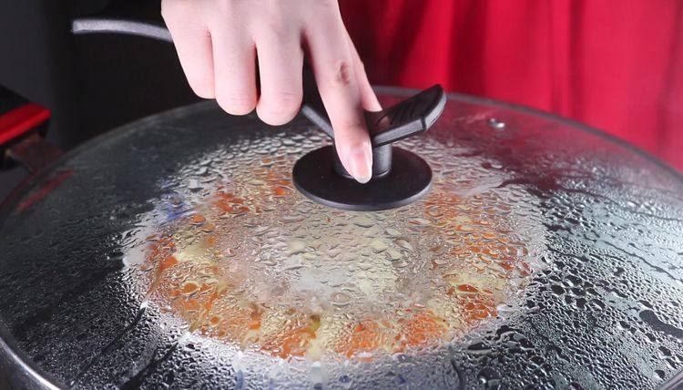 A new way to eat steamed tofu, the texture is tender, smooth and delicious