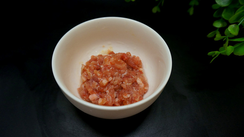 Fried eggplant with minced meat sauce