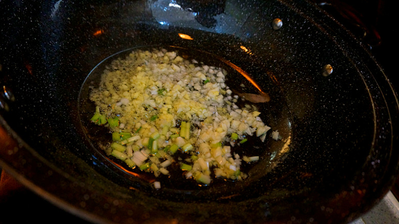 Fried eggplant with minced meat sauce