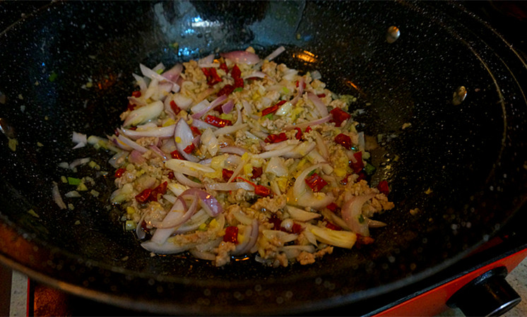 Fried eggplant with minced meat sauce