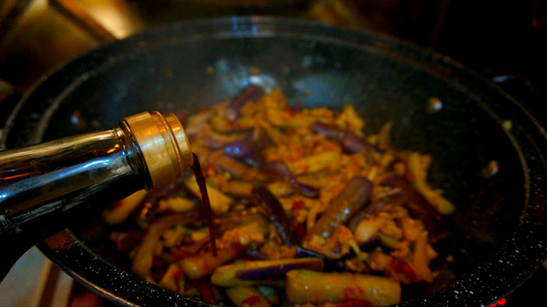 Fried eggplant with minced meat sauce