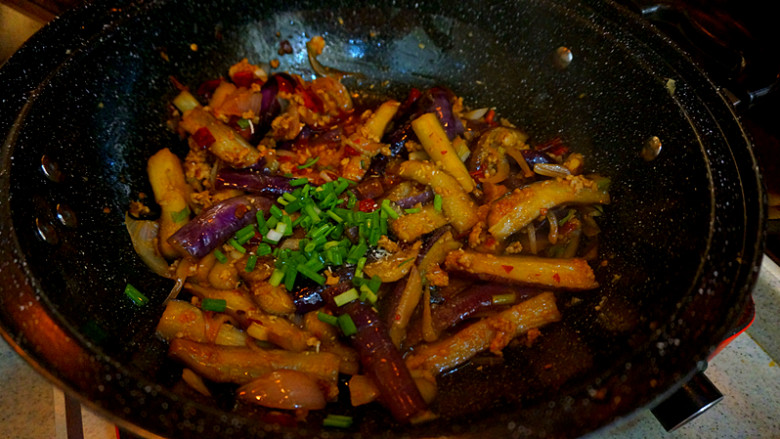 Fried eggplant with minced meat sauce