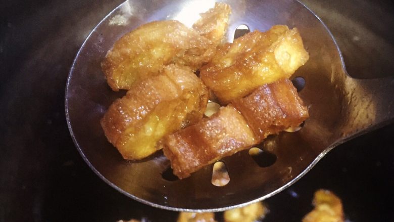 #老狗的人生#twice-cooked fried dough sticks and fried bacon